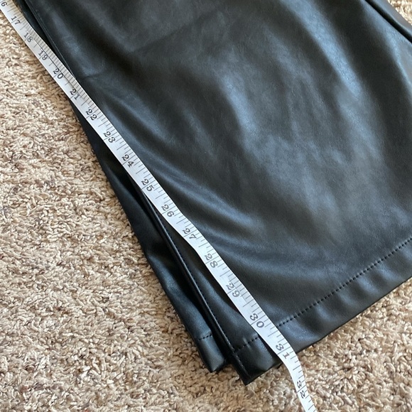 GAP High Rise Vegan Leather 70’s flare pants size 16 - Picture 10 of 10